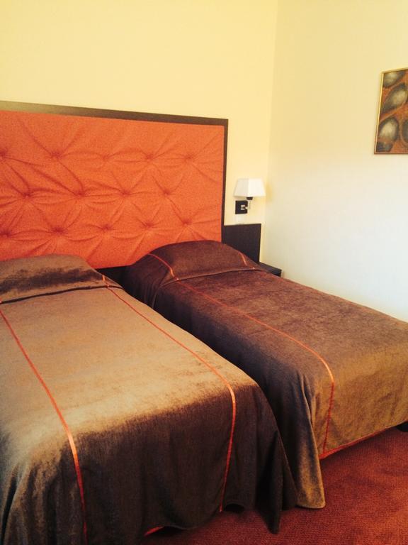 Hotel Fiama Otelu Rosu الغرفة الصورة